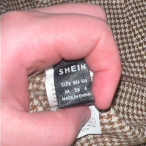 SHEIN Brown and White Houndstooth Skirt - Picture 3 of 3